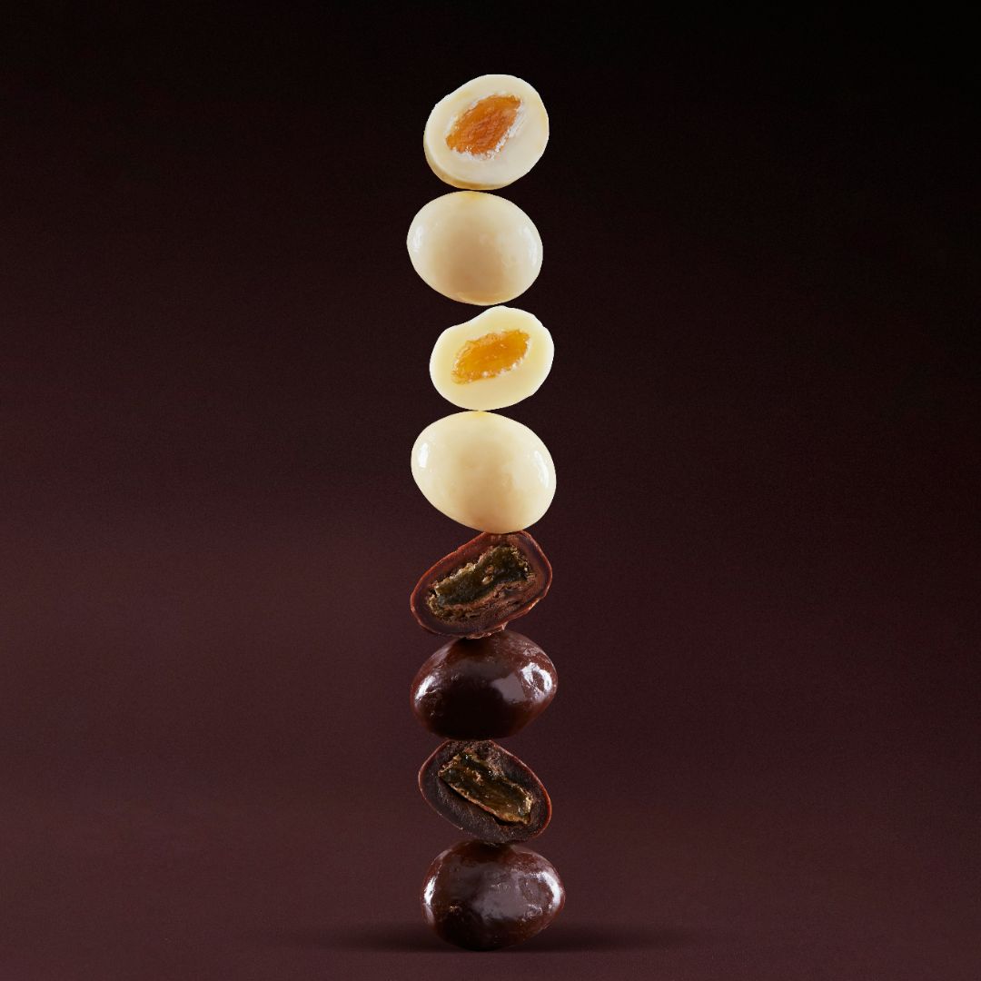 Yogurt & Dark Raisins Dragée