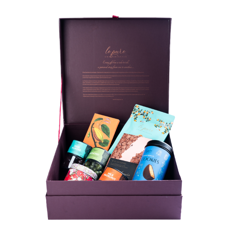 Shop Le Pure Exquisite Christmas Chocolate Hampers Online For Gifting