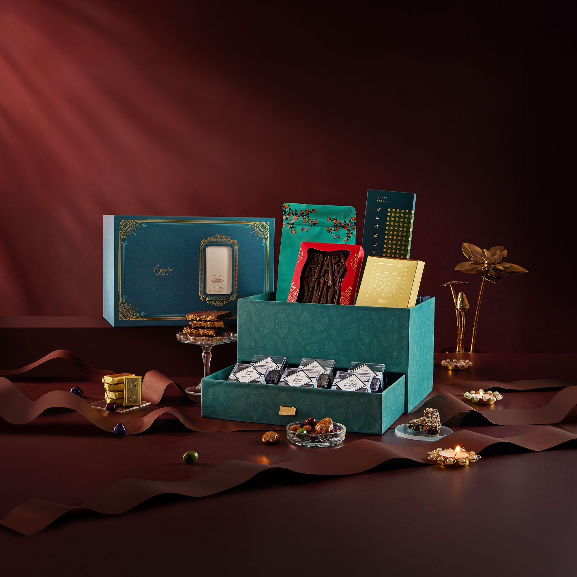 Vintage Luxe Hamper
